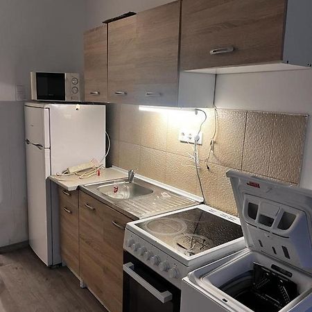 Downtown Fine-Tuned 2 Bedroom + Livingroom Apartment Th.32.1.3 Szombathely Zewnętrze zdjęcie