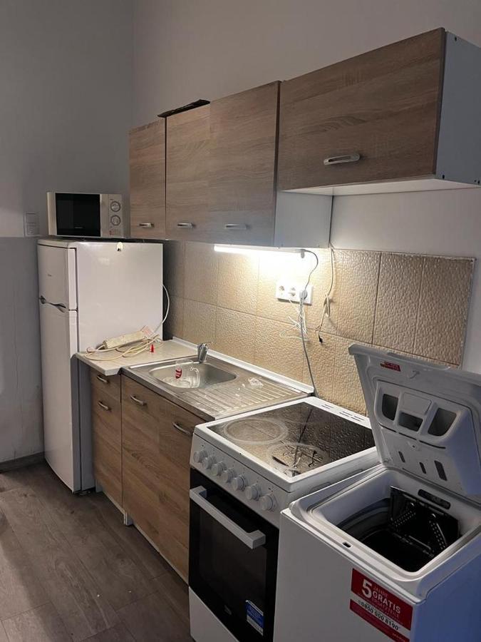 Downtown Fine-Tuned 2 Bedroom + Livingroom Apartment Th.32.1.3 Szombathely Zewnętrze zdjęcie